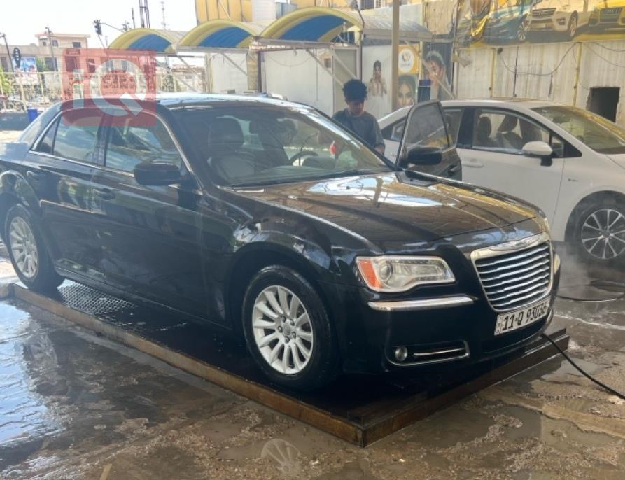 كرايسلر 300